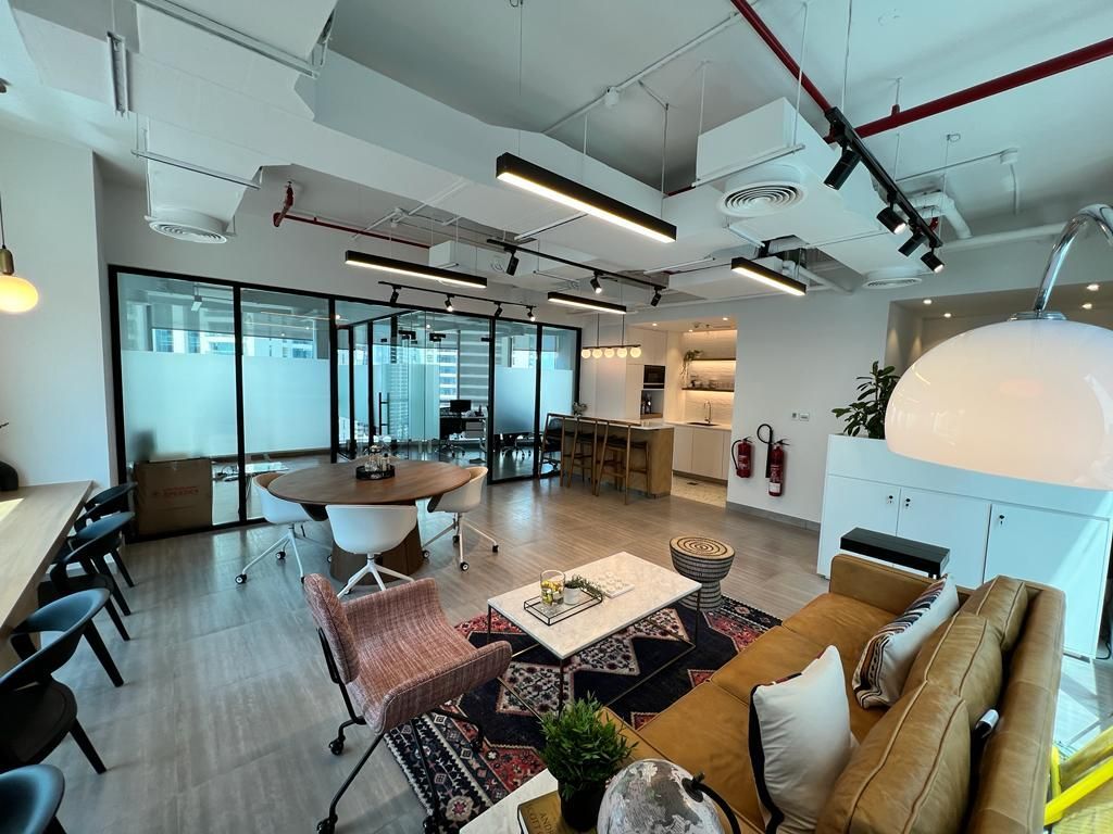 We are exited to share our refurbished Dubai office 59